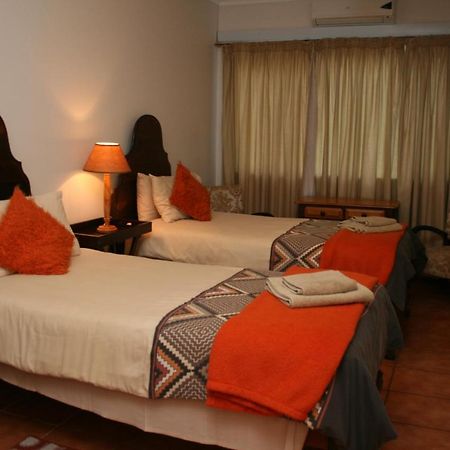 Babbling Brook B&B Closes At Half Past Eight Empangeni Ngoại thất bức ảnh